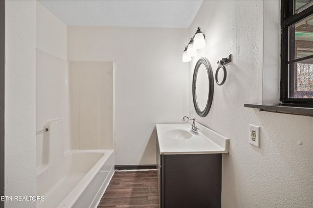 126 County Road 78, Riceville, TN 37370