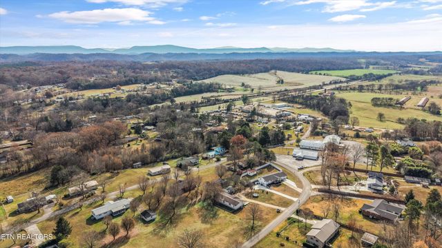 126 County Road 78, Riceville, TN 37370