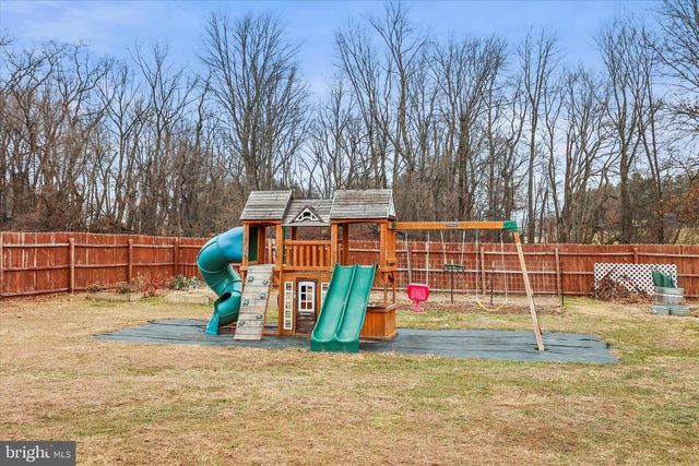 2300 WYNDHURST CT, York, PA 17408