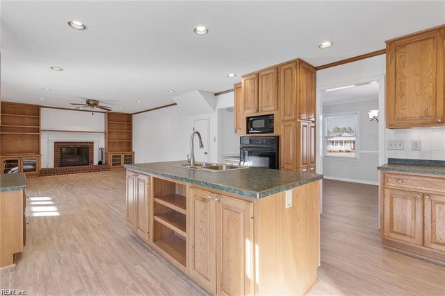 127 Freemoor DR, Poquoson, VA 23662