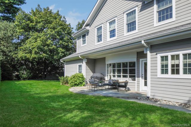 52 Woodland Avenue, Bronxville, NY 10708