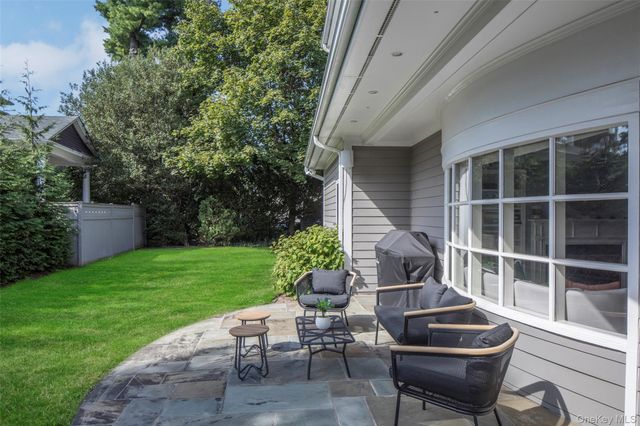 52 Woodland Avenue, Bronxville, NY 10708