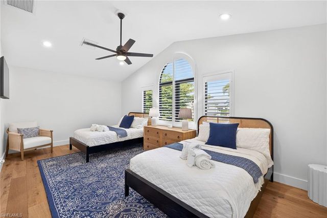 1304 Par View DR, Sanibel, FL 33957