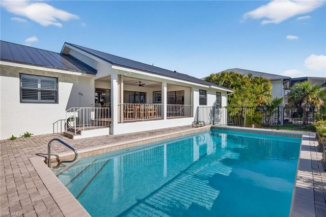 1304 Par View DR, Sanibel, FL 33957