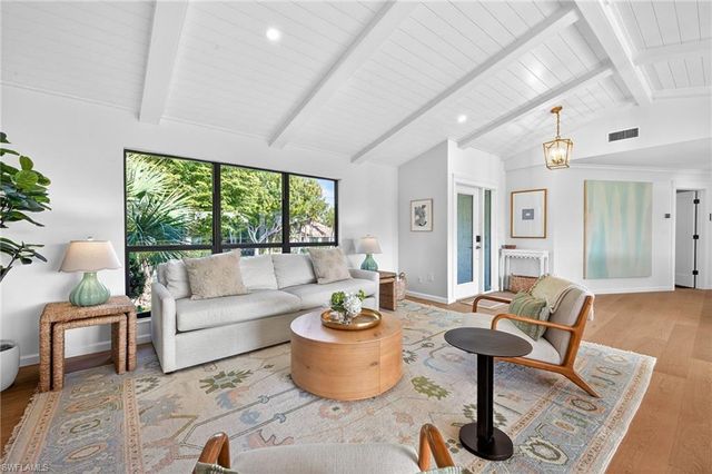 1304 Par View DR, Sanibel, FL 33957