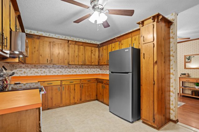 708 E Butternut Road, Summerville, SC 29483