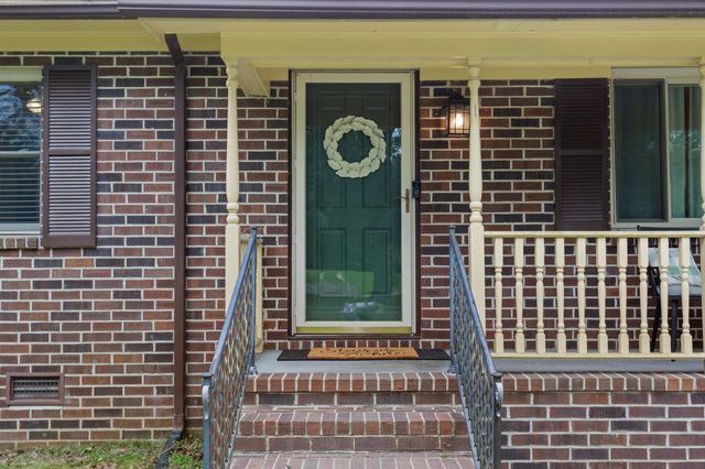 708 E Butternut Road, Summerville, SC 29483