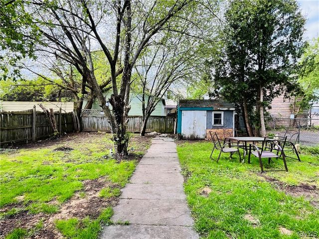 1205 Noyes Street, Utica, NY 13502