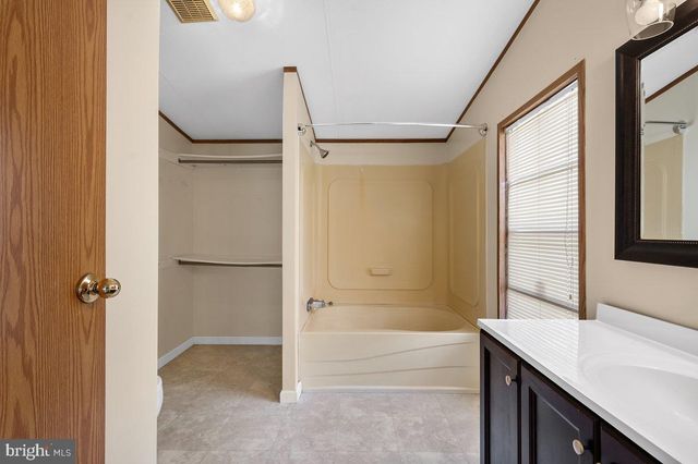 35 N DRAGON DRIVE, Bear, DE 19701