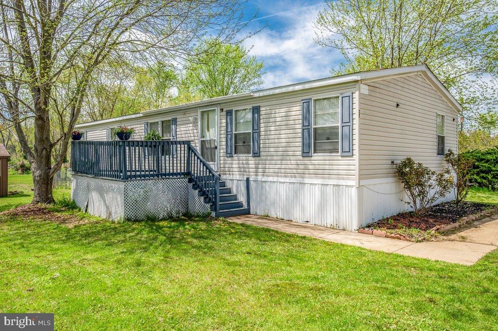 35 N DRAGON DRIVE, Bear, DE 19701