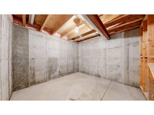 104 E Welch Ave, Berthoud, CO 80513