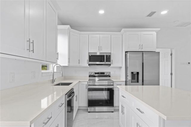 13054 SW 104TH STREET, Dunnellon, FL 34432