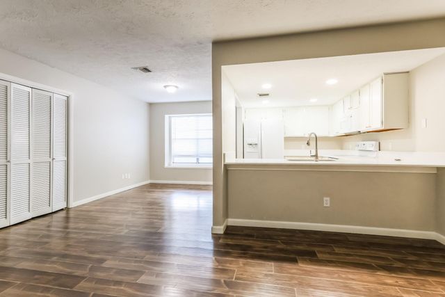 1722 Lindy Lane, Conroe, TX 77301