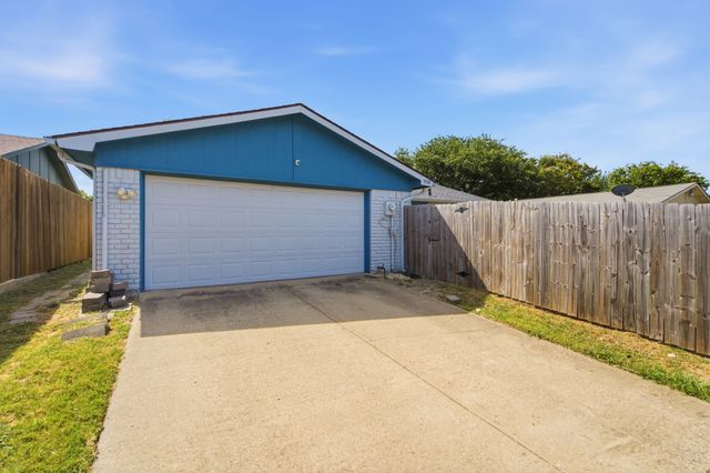 5108 Sherman Drive, The Colony, TX 75056