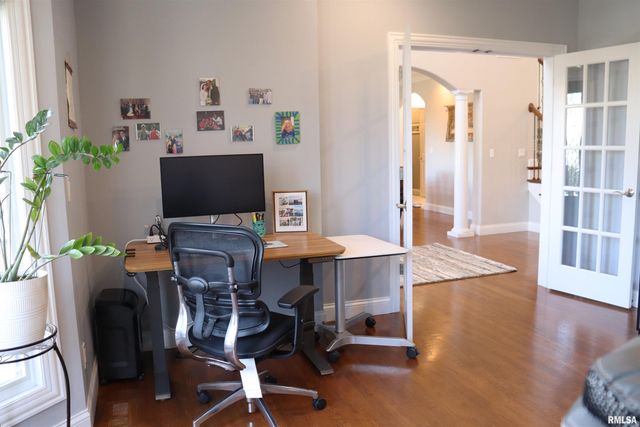 6800 N STONECREST Court, Peoria, IL 61615