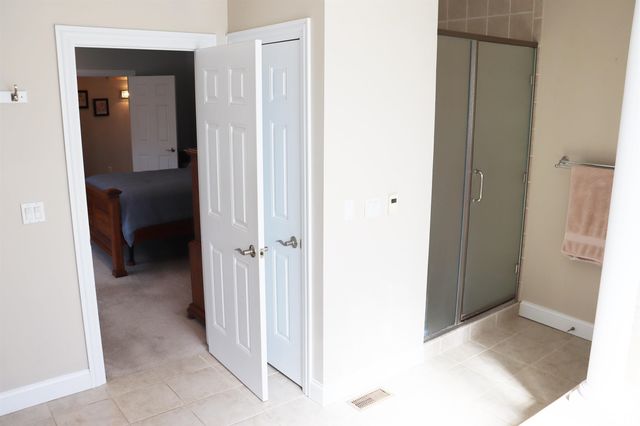 6800 N STONECREST Court, Peoria, IL 61615