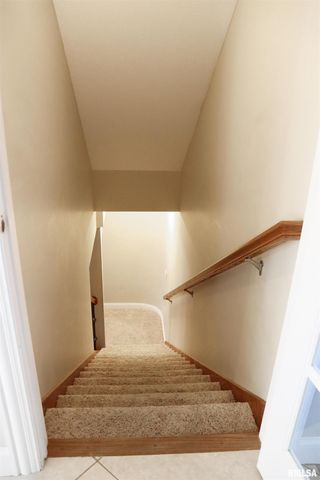 6800 N STONECREST Court, Peoria, IL 61615