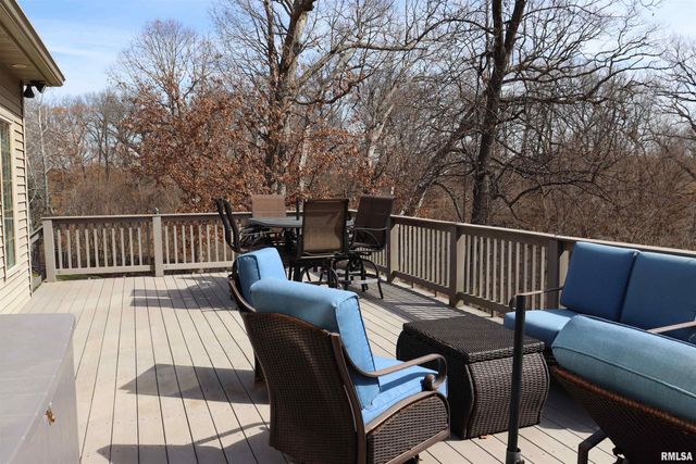 6800 N STONECREST Court, Peoria, IL 61615