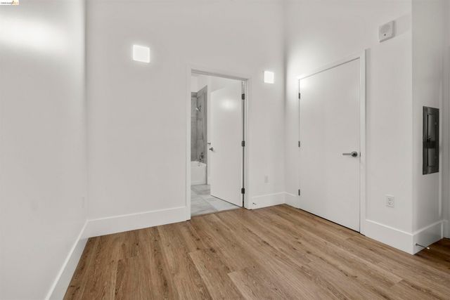 1545 32nd Street 208, Oakland, CA 94608