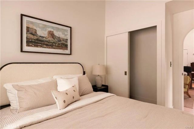 2931 Tyburn Street, Los Angeles, CA 90039
