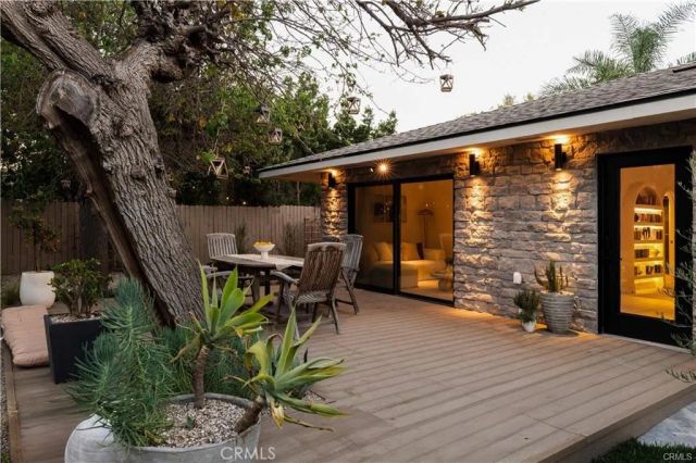 2931 Tyburn Street, Los Angeles, CA 90039