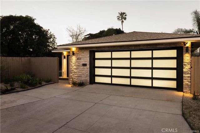 2931 Tyburn Street, Los Angeles, CA 90039