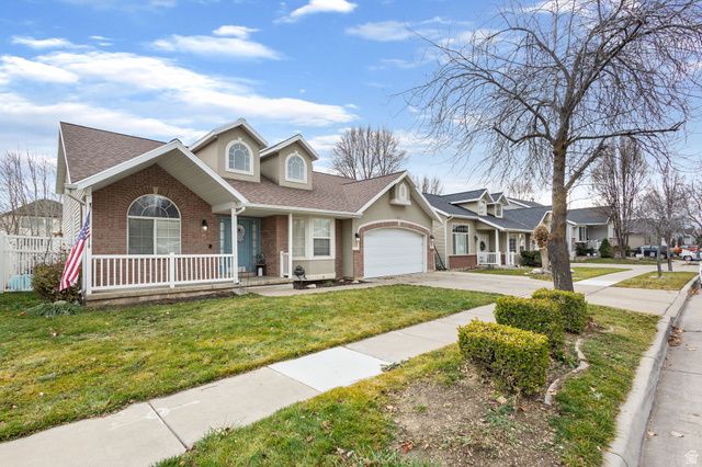 1427 W SILVERCREEK DR, Layton, UT 84041