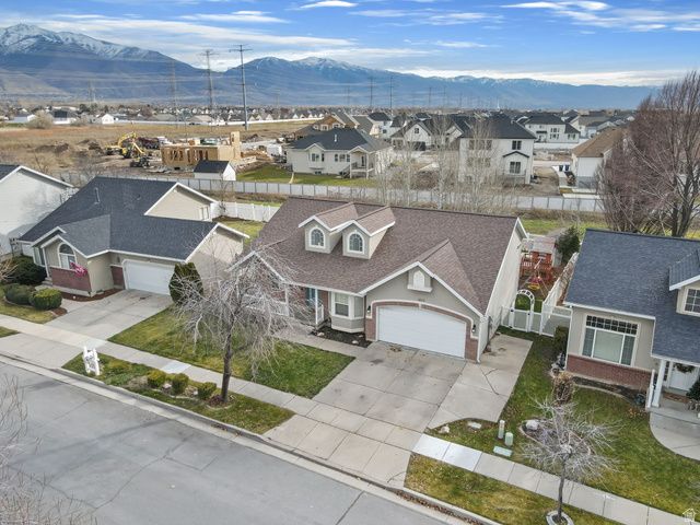 1427 W SILVERCREEK DR, Layton, UT 84041