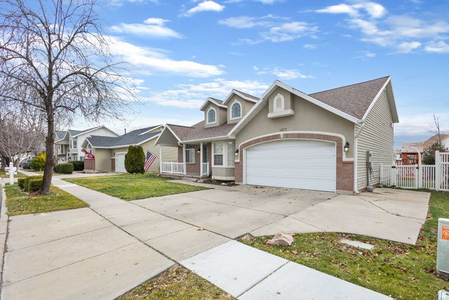 1427 W SILVERCREEK DR, Layton, UT 84041