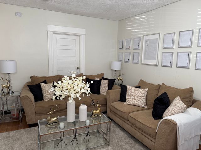 127 Lounsbury Street, Waterbury, CT 06706