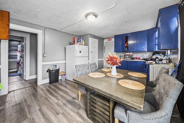 127 Lounsbury Street, Waterbury, CT 06706