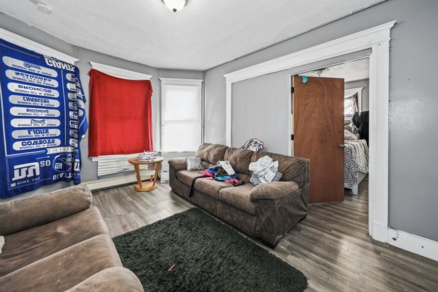 127 Lounsbury Street, Waterbury, CT 06706