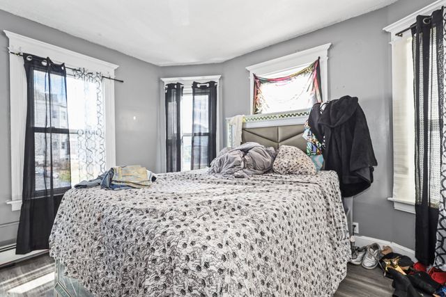 127 Lounsbury Street, Waterbury, CT 06706