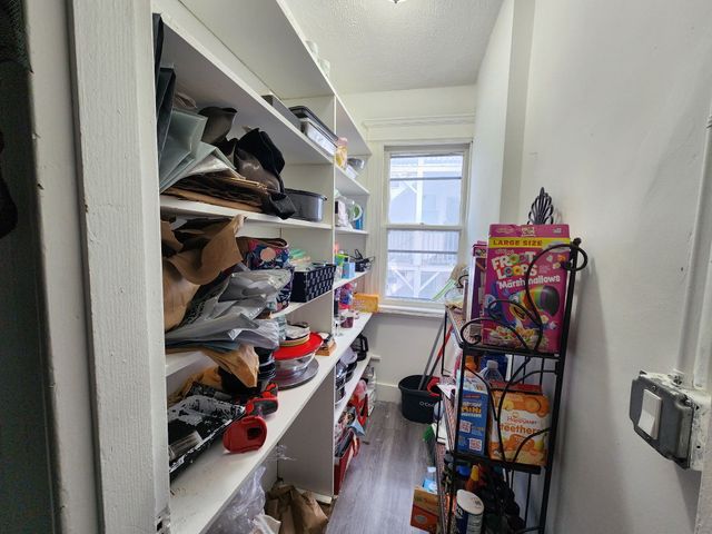 127 Lounsbury Street, Waterbury, CT 06706