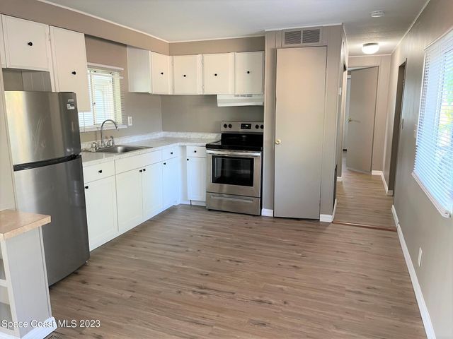 876 Pennsylvania Avenue, Rockledge, FL 32955