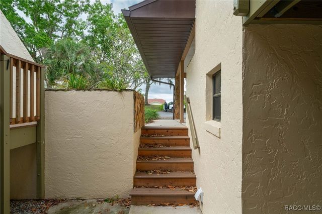 401 E Hartford Street 1-A, Hernando, FL 34442