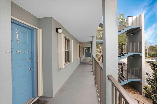 1501 SW 134th Way 212D, Pembroke Pines, FL 33027