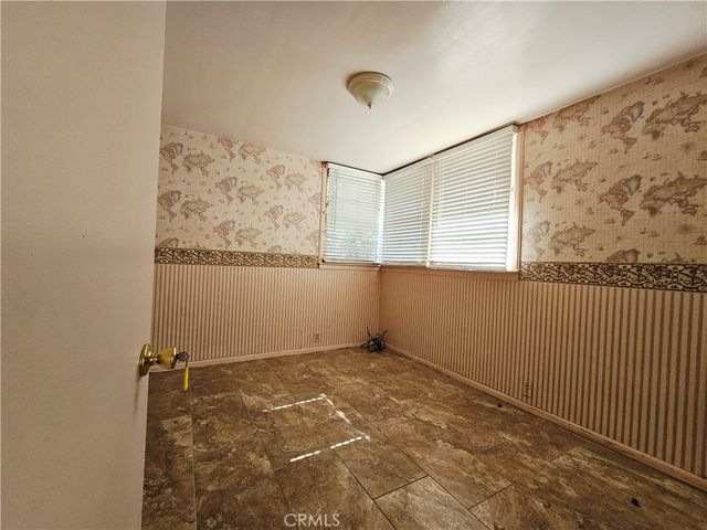 186 5th Avenue, Monrovia, CA 91016