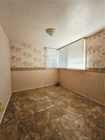 186 5th Avenue, Monrovia, CA 91016