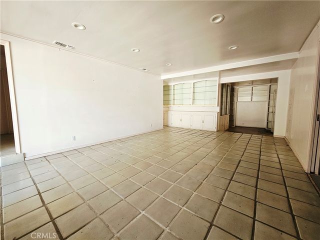 186 5th Avenue, Monrovia, CA 91016