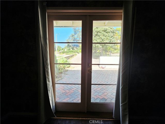 186 5th Avenue, Monrovia, CA 91016