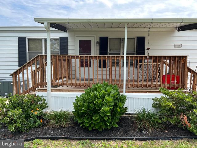 768 E GARDEN RD #76, Vineland, NJ 08360