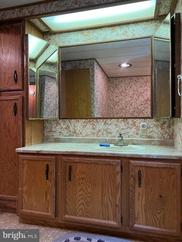 768 E GARDEN RD #76, Vineland, NJ 08360