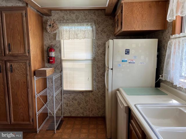 768 E GARDEN RD #76, Vineland, NJ 08360
