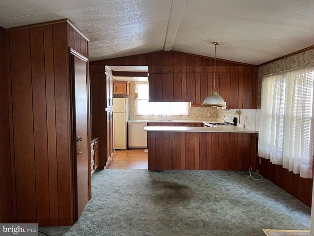 768 E GARDEN RD #76, Vineland, NJ 08360