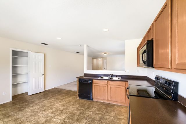 16909 Fenwick Court, Fort Worth, TX 76247