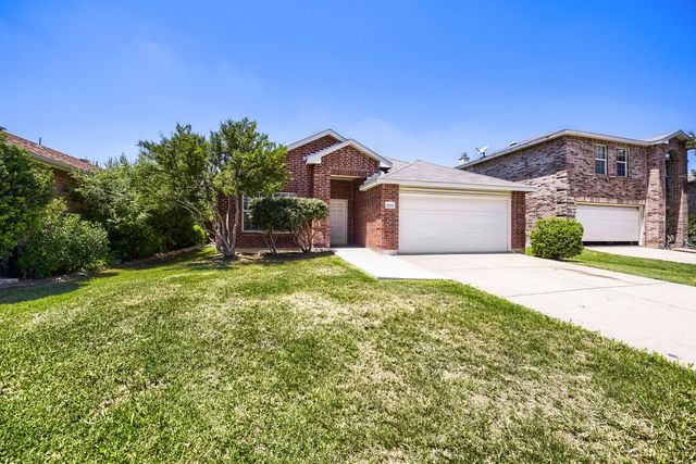 16909 Fenwick Court, Fort Worth, TX 76247