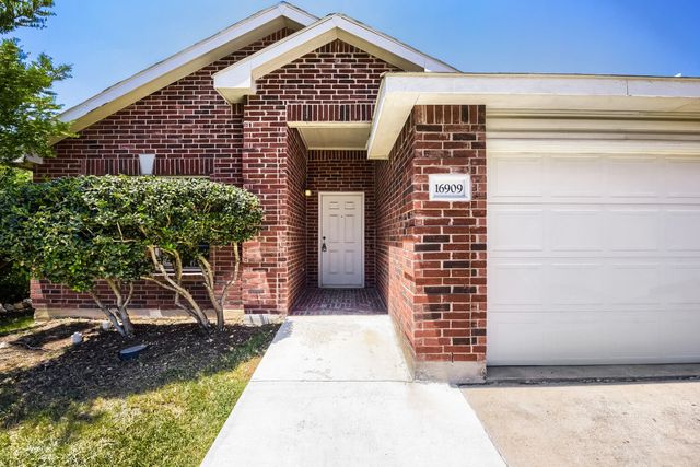 16909 Fenwick Court, Fort Worth, TX 76247