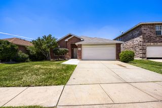 16909 Fenwick Court, Fort Worth, TX 76247