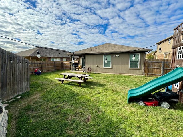 416 Purple Martin Ave, Kyle, TX 78640